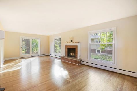 2829 Briarwood Drive Arlington Heights IL 60005