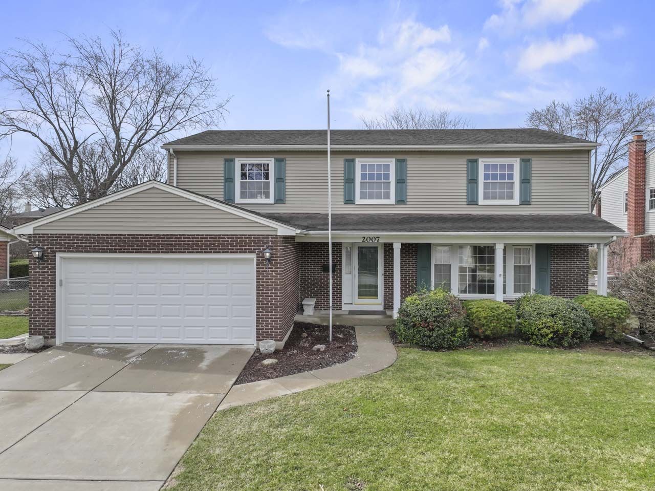 2007 East Robinhood Lane Arlington Heights IL 60004