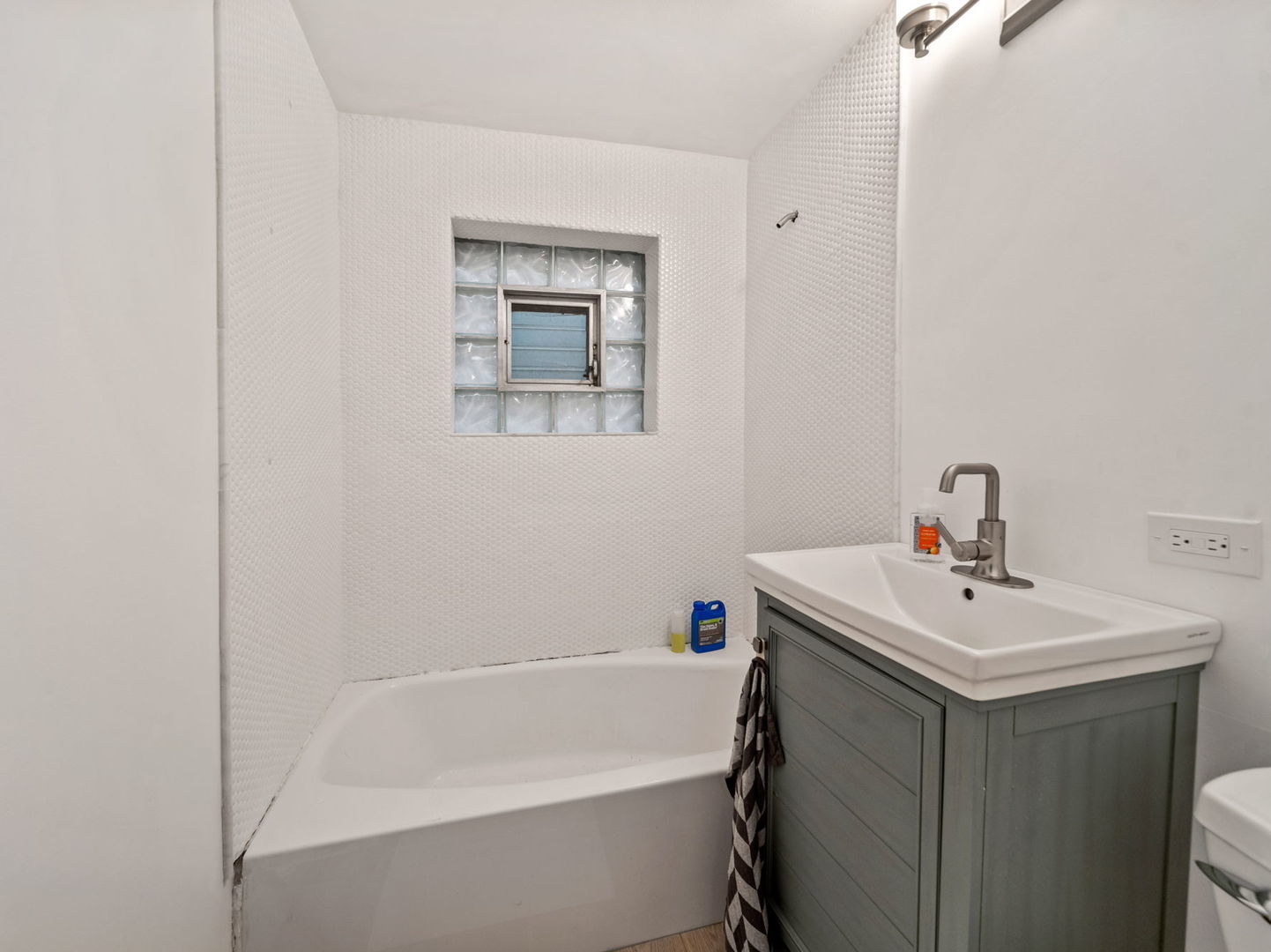 1S655 Taylor Road Glen Ellyn IL 60137