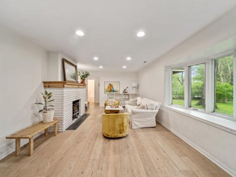 1S655 Taylor Road Glen Ellyn IL 60137