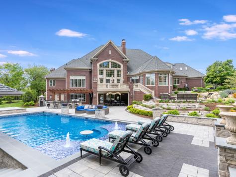 4N881 Old Farm Road St. Charles IL 60175