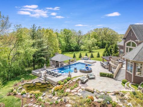 4N881 Old Farm Road St. Charles IL 60175