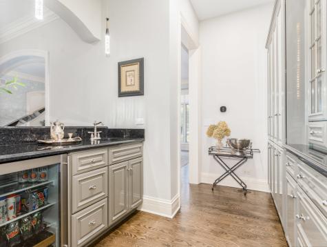 4N881 Old Farm Road St. Charles IL 60175