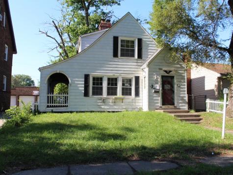 306 Elizabeth Street Calumet City IL 60409