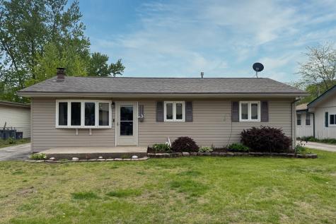 1119 Evans Avenue Machesney Park IL 61115