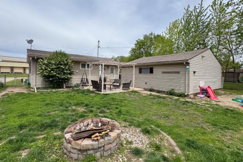 1119 Evans Avenue Machesney Park IL 61115