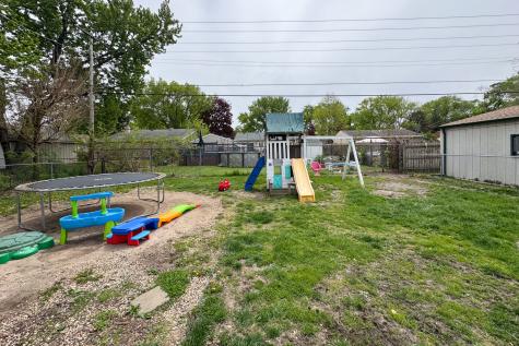 1119 Evans Avenue Machesney Park IL 61115