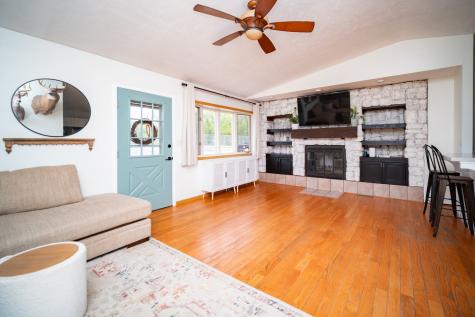 1119 Evans Avenue Machesney Park IL 61115
