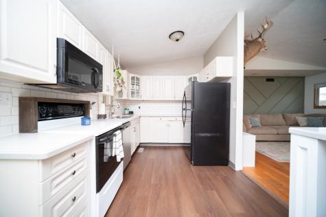 1119 Evans Avenue Machesney Park IL 61115