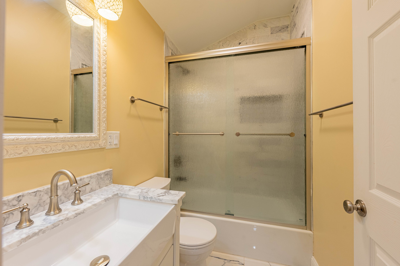 2012 West Coulter Street Chicago IL 60608