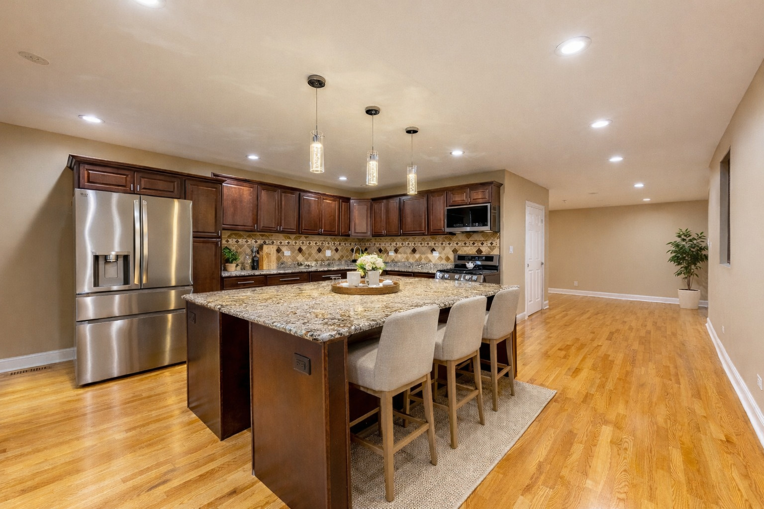 2012 West Coulter Street Chicago IL 60608