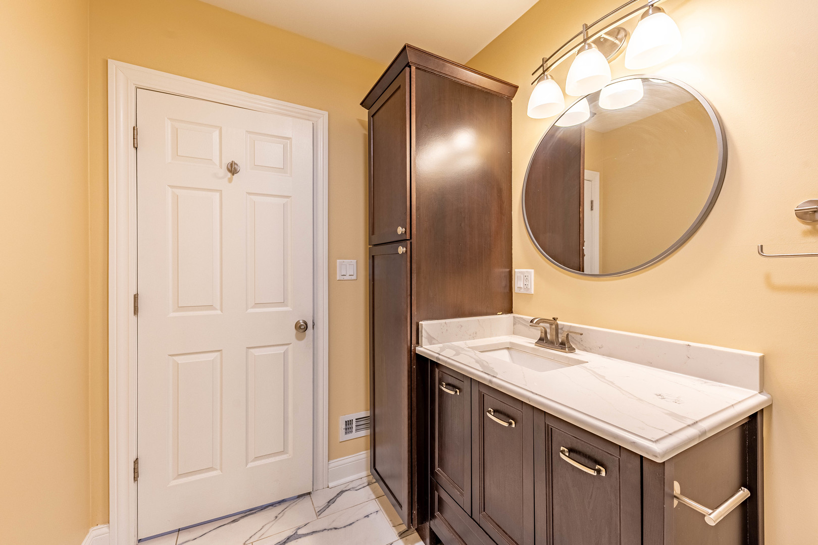 2012 West Coulter Street Chicago IL 60608