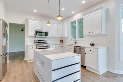 2482 Wyeth Drive West Chicago IL 60185