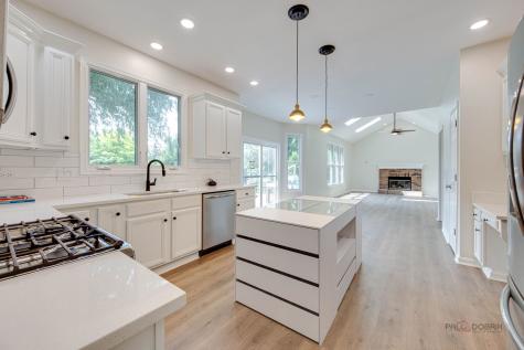 2482 Wyeth Drive West Chicago IL 60185