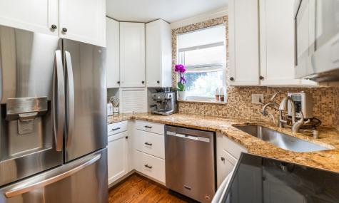 8708 Central Avenue Morton Grove IL 60053