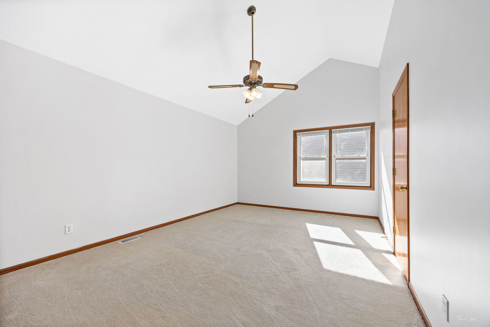 703 Avondale Lane Aurora IL 60504