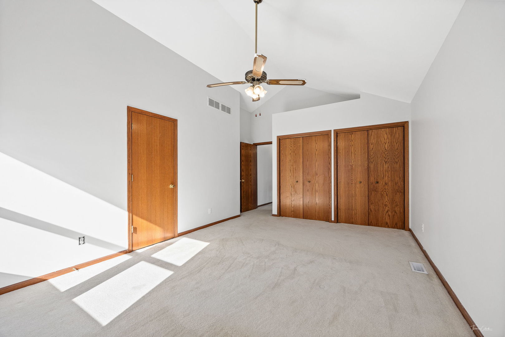 703 Avondale Lane Aurora IL 60504