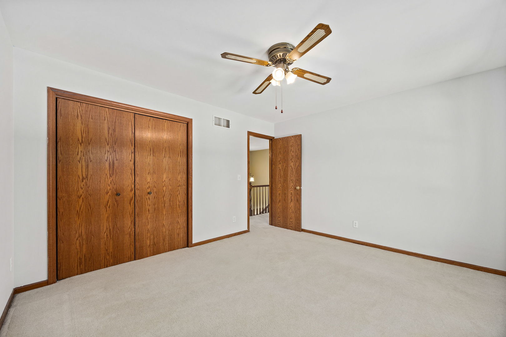 703 Avondale Lane Aurora IL 60504