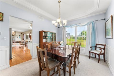 506 Riverbend Boulevard Mahomet IL 61853