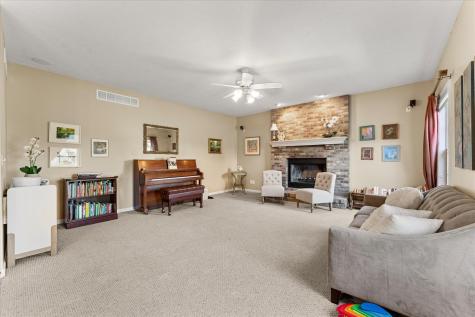 506 Riverbend Boulevard Mahomet IL 61853