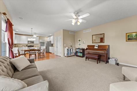 506 Riverbend Boulevard Mahomet IL 61853