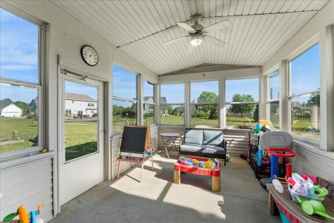506 Riverbend Boulevard Mahomet IL 61853