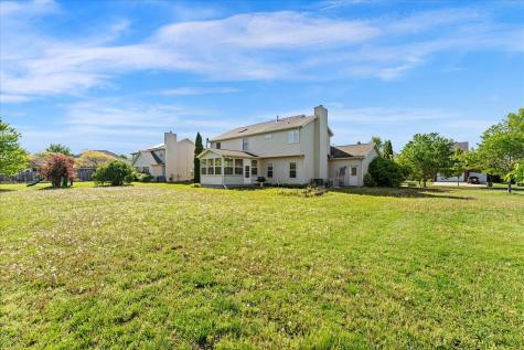 506 Riverbend Boulevard Mahomet IL 61853