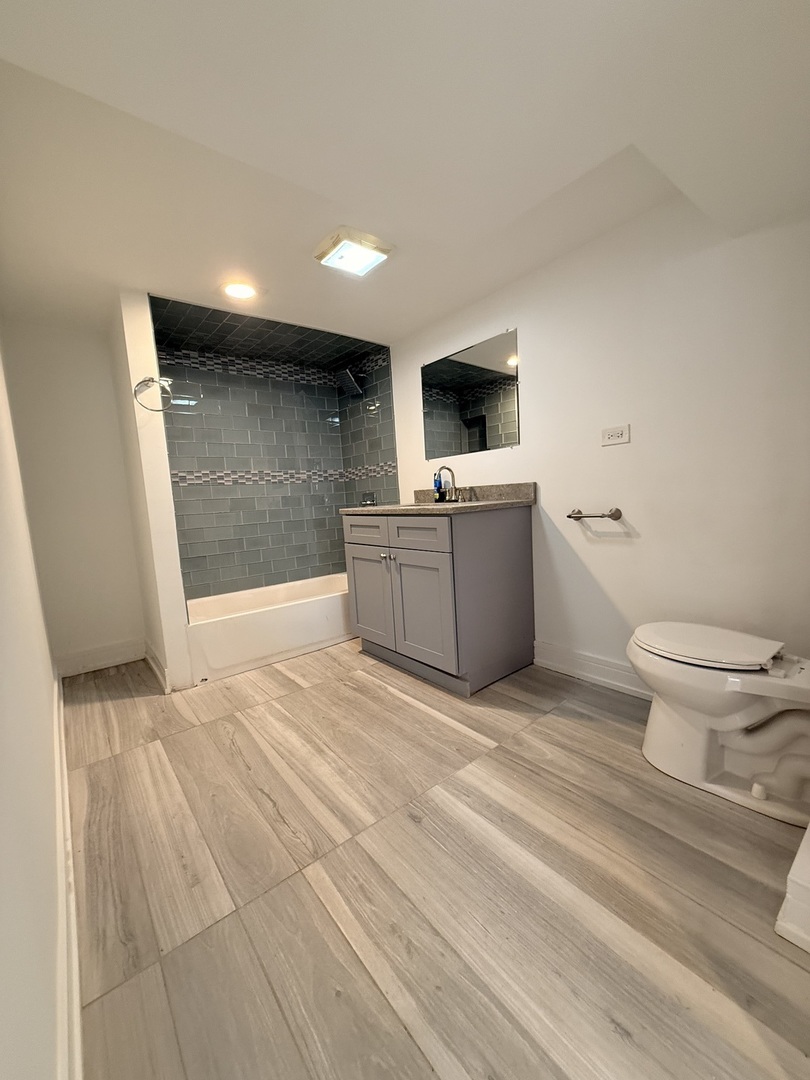 11949 South Yale Avenue Chicago IL 60628