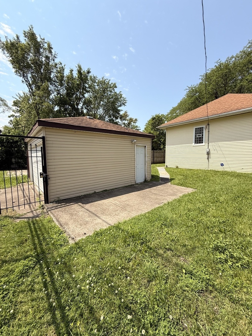 11949 South Yale Avenue Chicago IL 60628