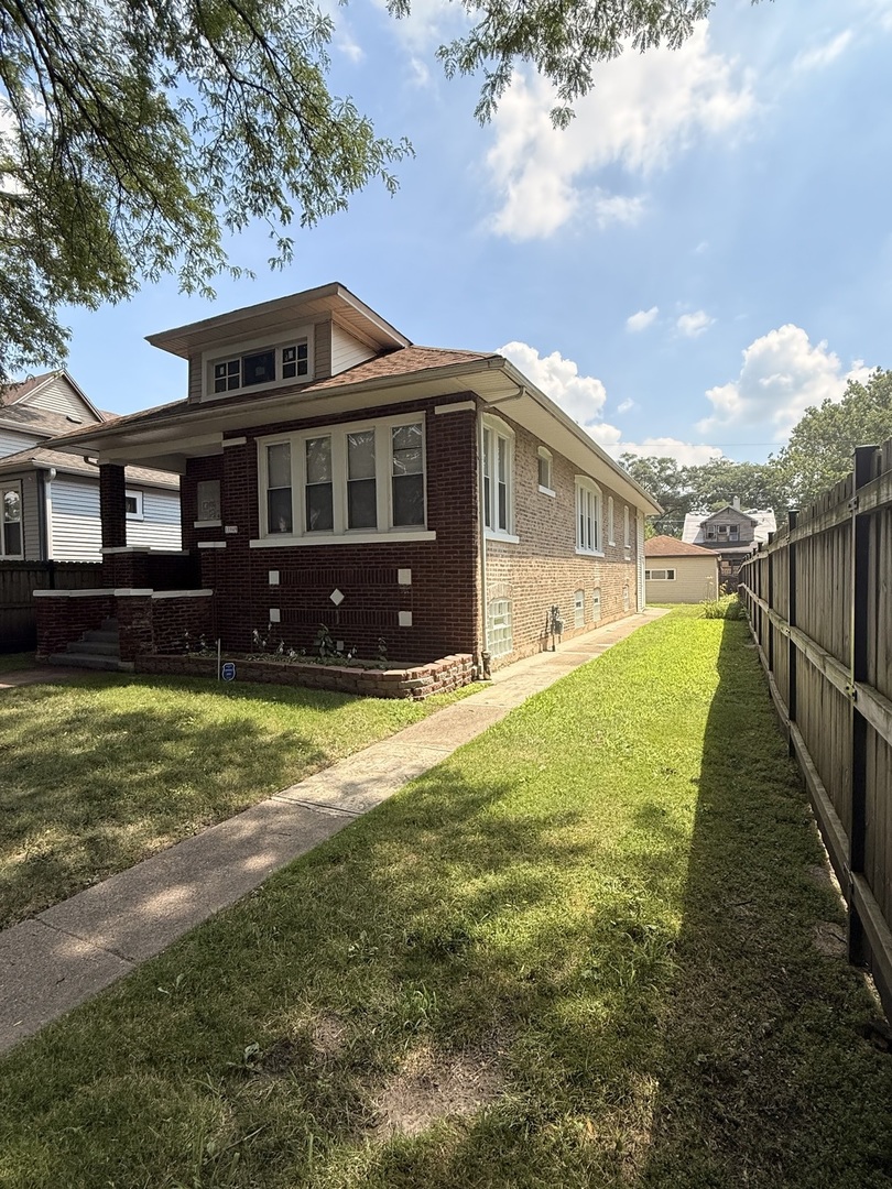 11949 South Yale Avenue Chicago IL 60628