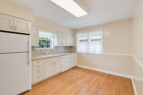 2509 South 10th Avenue Broadview IL 60155