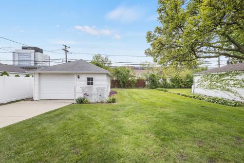 2509 South 10th Avenue Broadview IL 60155