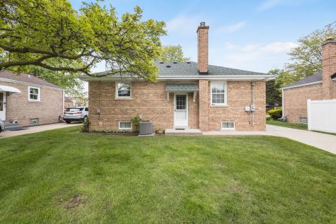 2509 South 10th Avenue Broadview IL 60155
