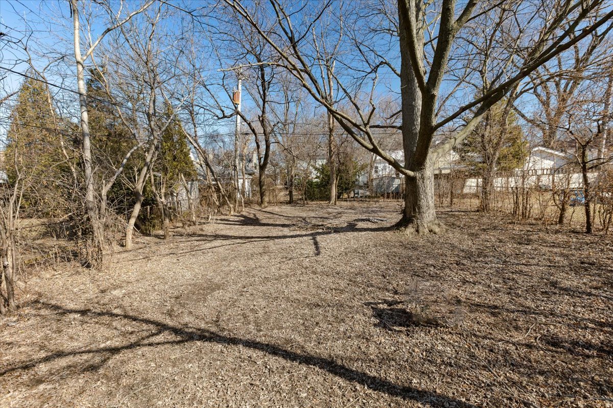 9527 South Damen Avenue Chicago IL 60643