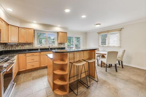 111 South Brighton Place Arlington Heights IL 60004