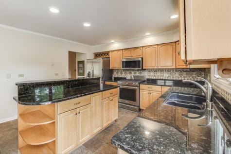 111 South Brighton Place Arlington Heights IL 60004