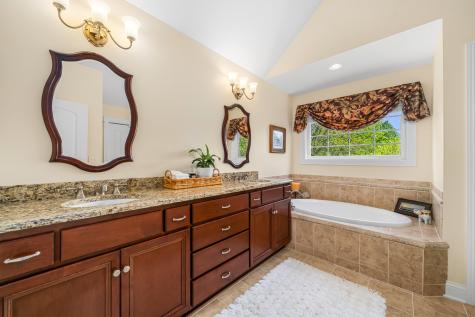 617 Sheffield Circle Sugar Grove IL 60554