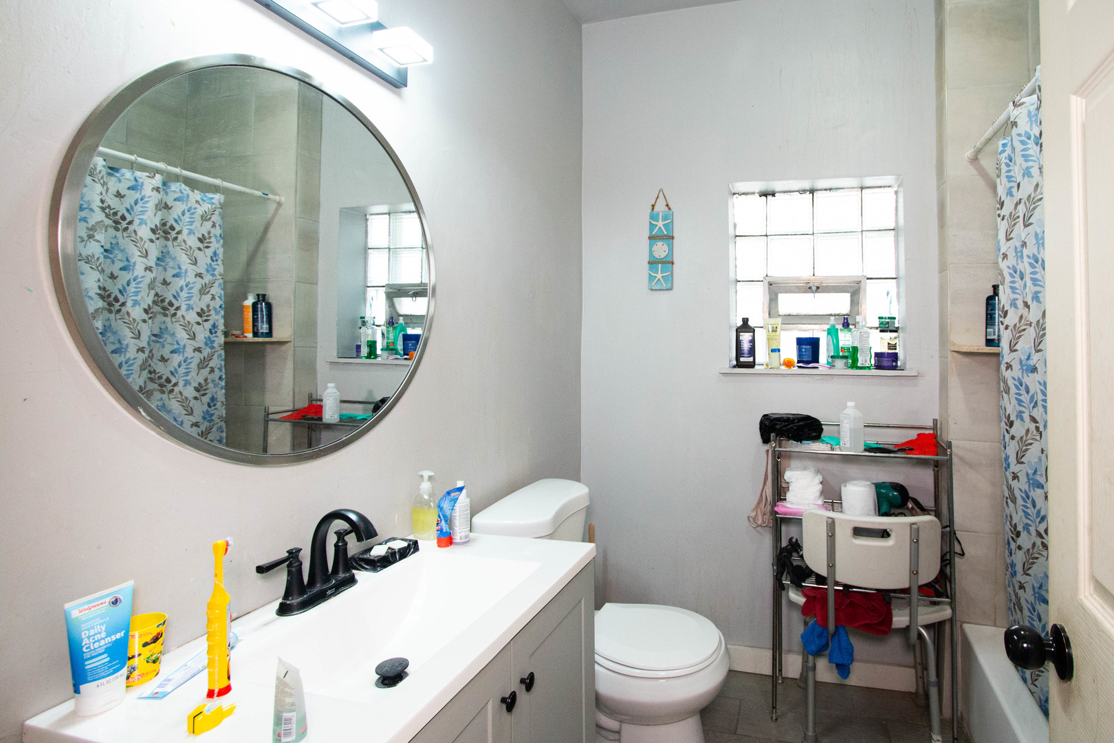 7815 South Emerald Avenue Chicago IL 60620