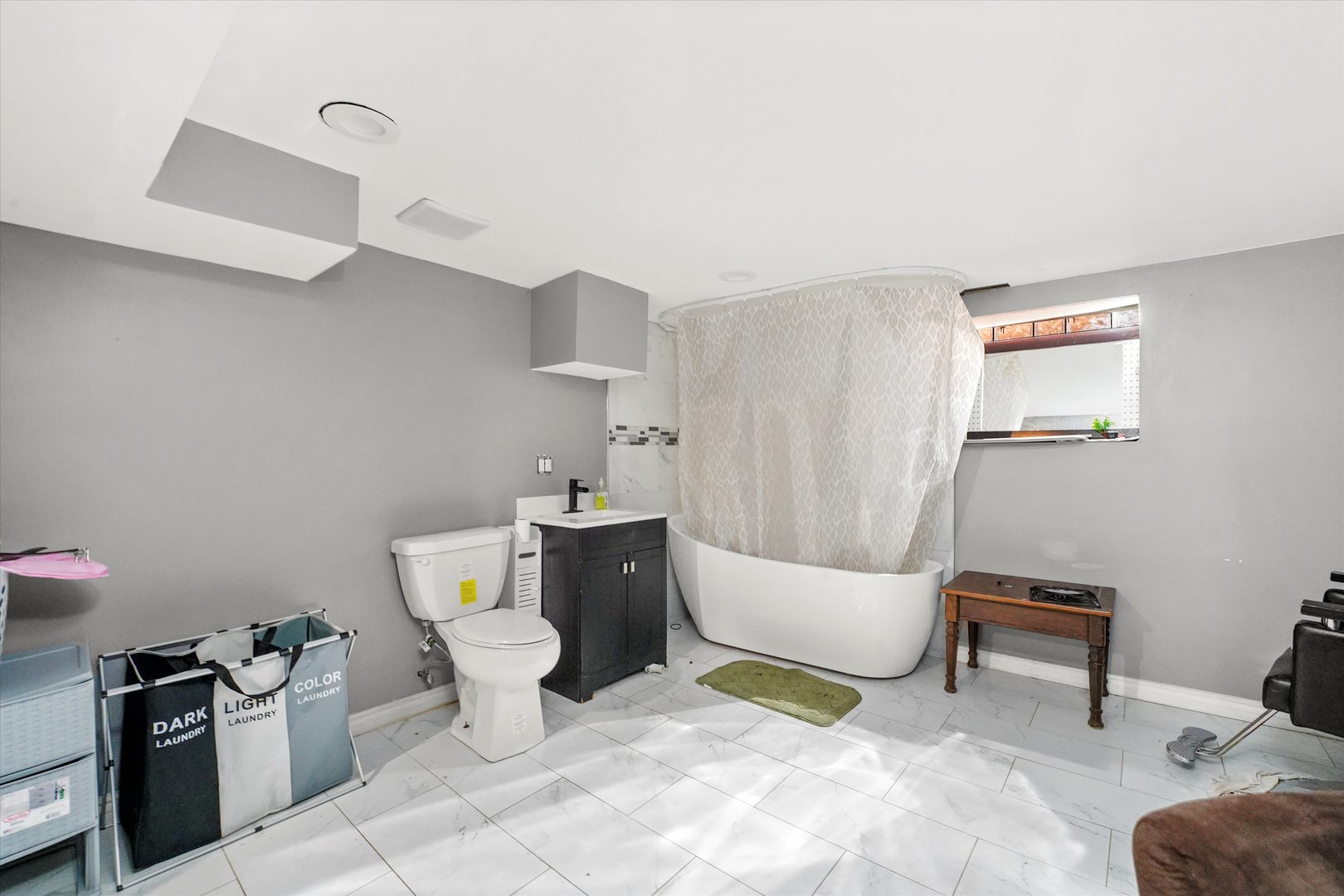 11230 South Vernon Avenue Chicago IL 60628