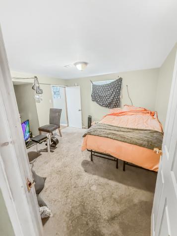8539 South Saint Lawrence Avenue Chicago IL 60619