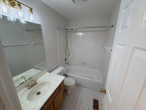 428 Country Lane Court Wauconda IL 60084