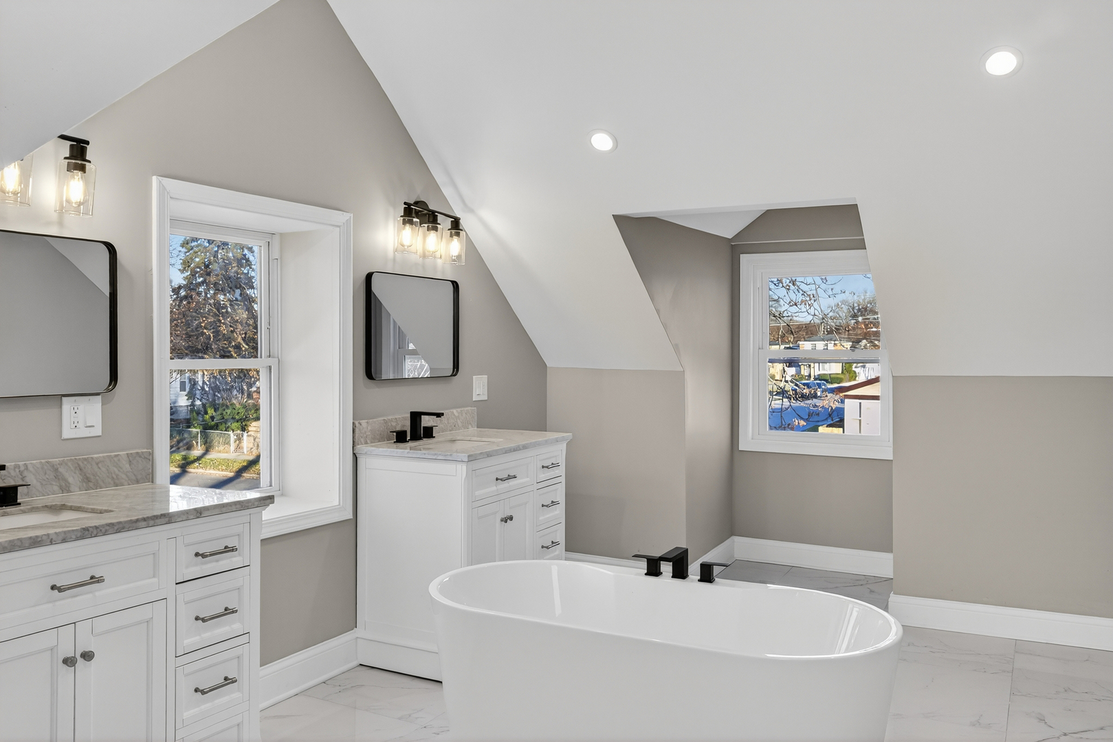 9100 South Wallace Street Chicago IL 60620