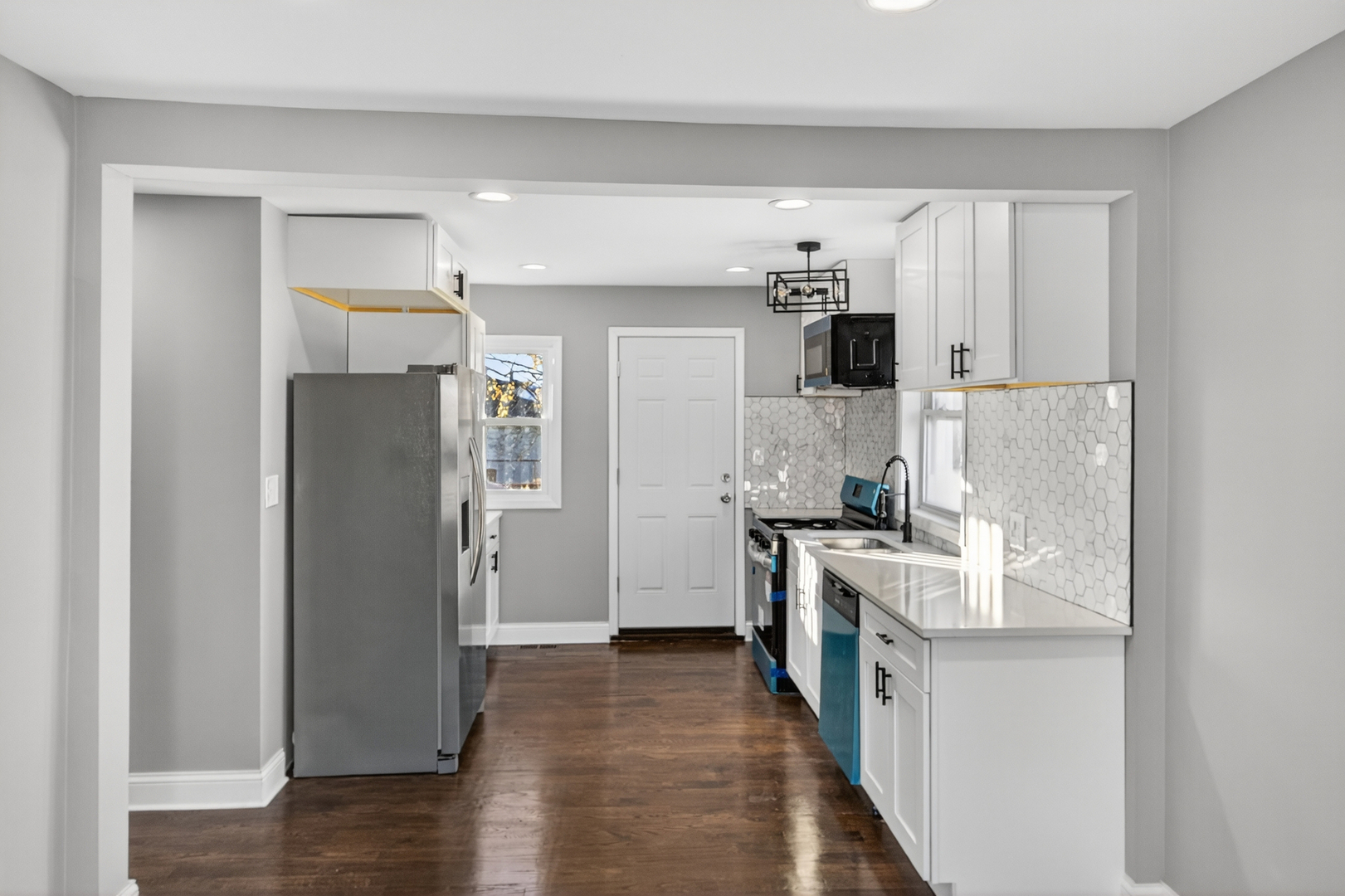 9100 South Wallace Street Chicago IL 60620