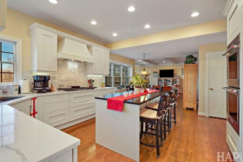 1727 Telegraph Road Bannockburn IL 60015