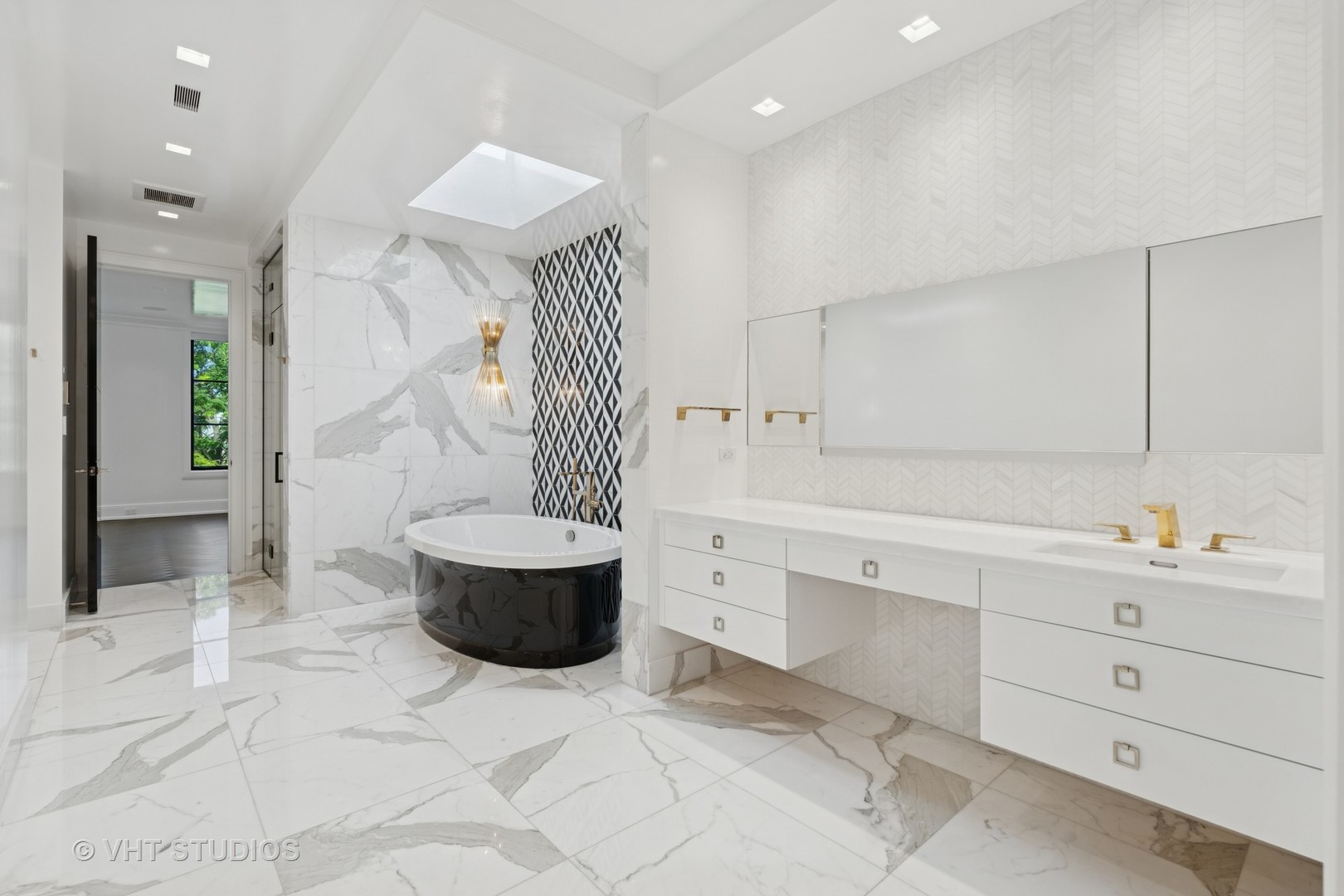 1878 North Orchard Street Chicago IL 60614