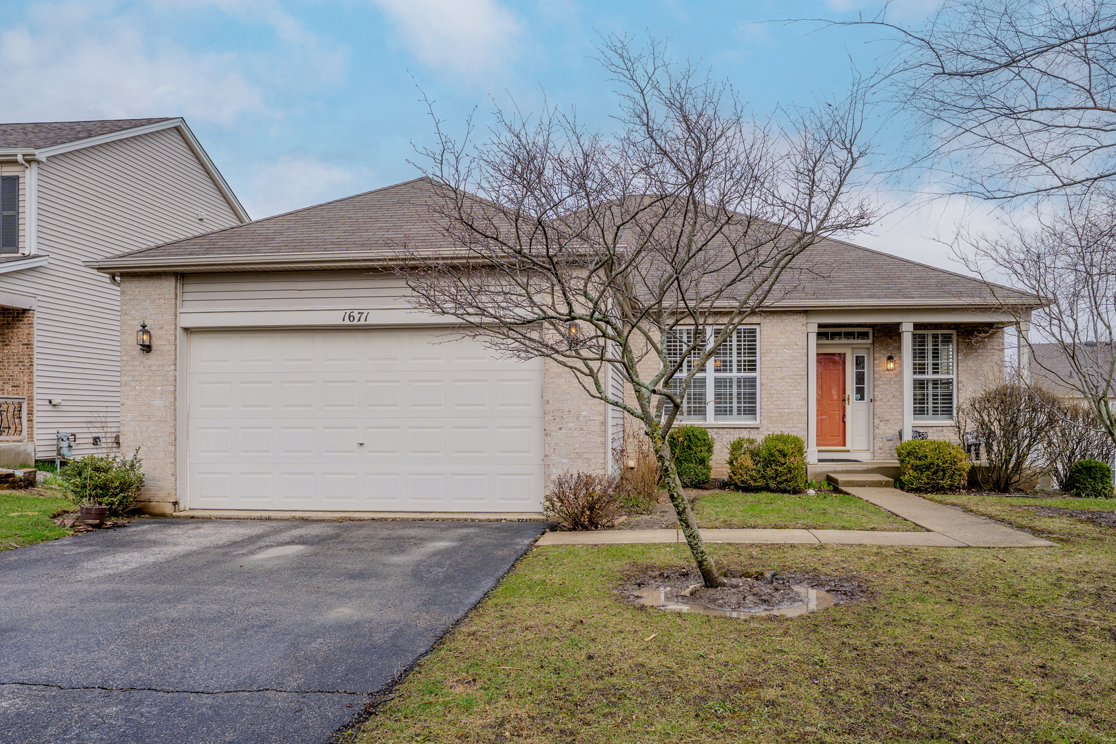 1671 Vista Lake Drive Antioch IL 60002