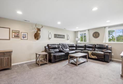 2712 South Schoolhouse Road New Lenox IL 60451