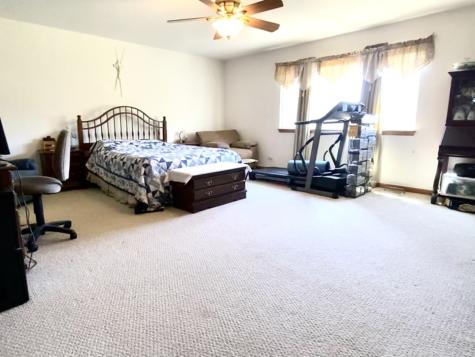 1056 Deertrail Court Antioch IL 60002