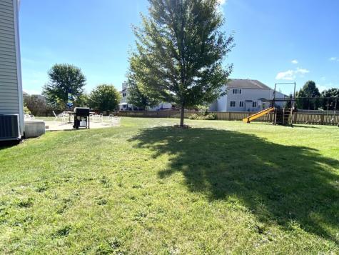 1056 Deertrail Court Antioch IL 60002