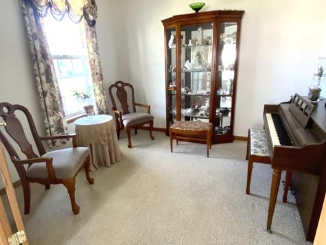 1056 Deertrail Court Antioch IL 60002